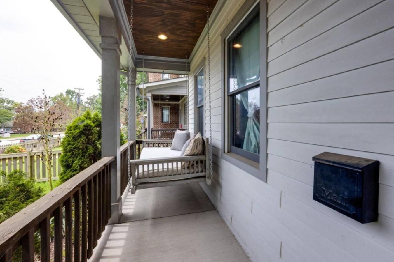 Tranquil East Nash Escape - Pool Table Holiday home *