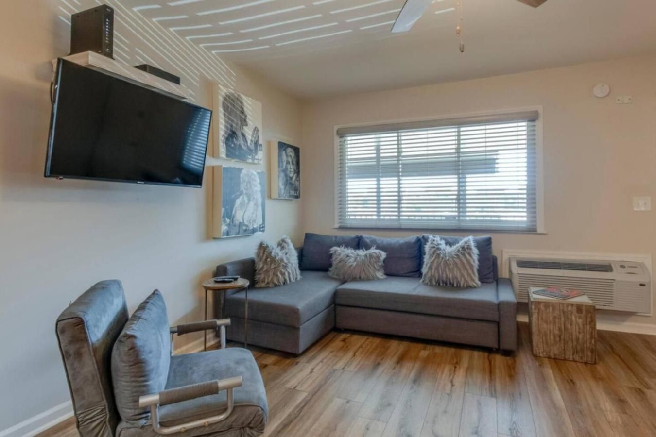 Urban Hideaway Cozy With Pool Access Nashville