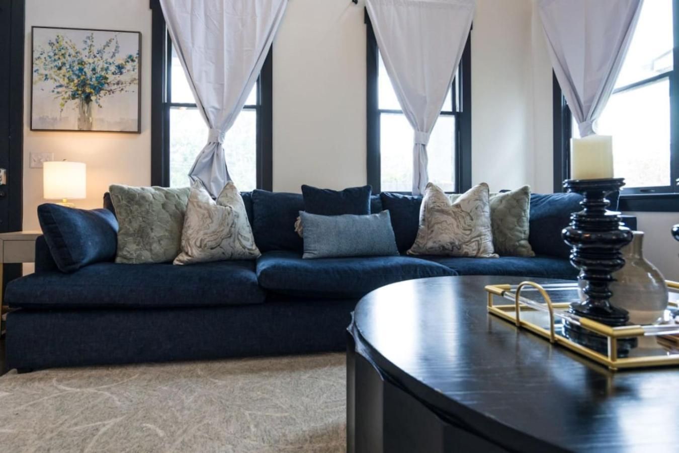 Tranquil East Nash Escape - Pool Table