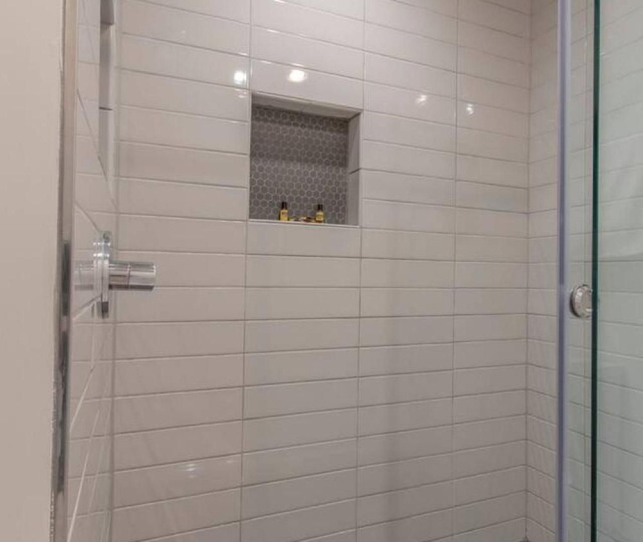 Modern 4 Bedroom 2.5 Bath Gorgeous Getaway