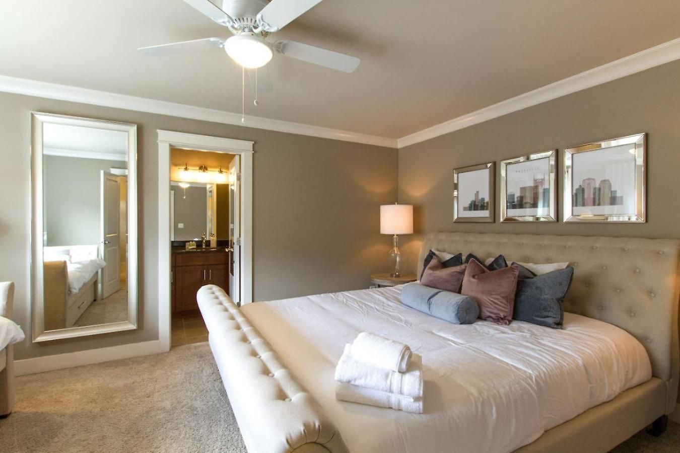 Holiday home Downtown Dream Extra Bedding Minutes To Broadway