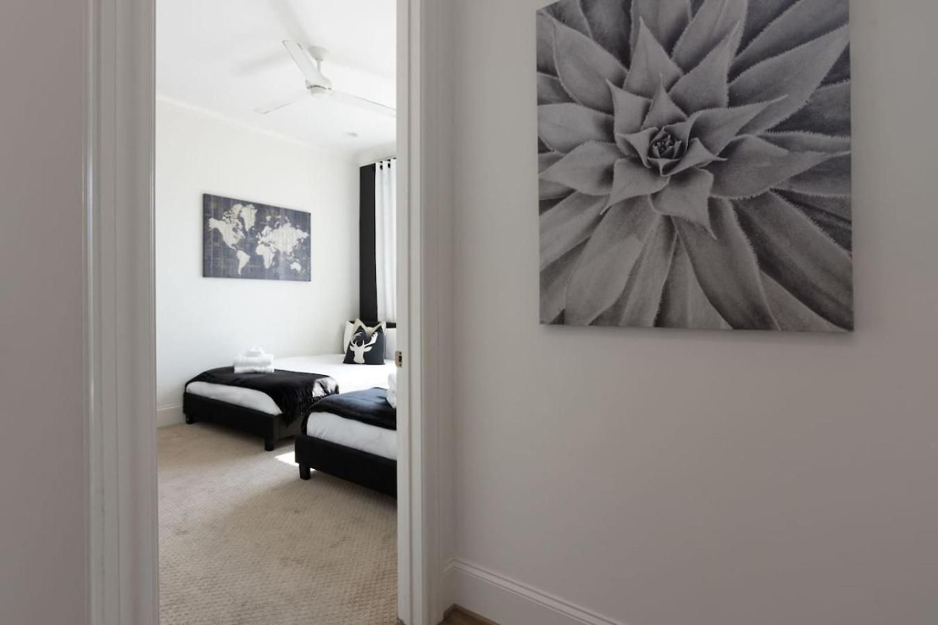 Holiday home Downtown Luxury Large Townhome Lots Of Beds