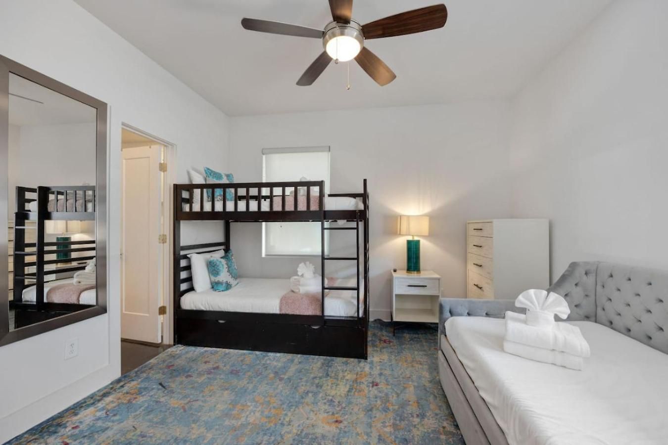 Nashvista Townhome Downtown Views 10 Comfy Beds