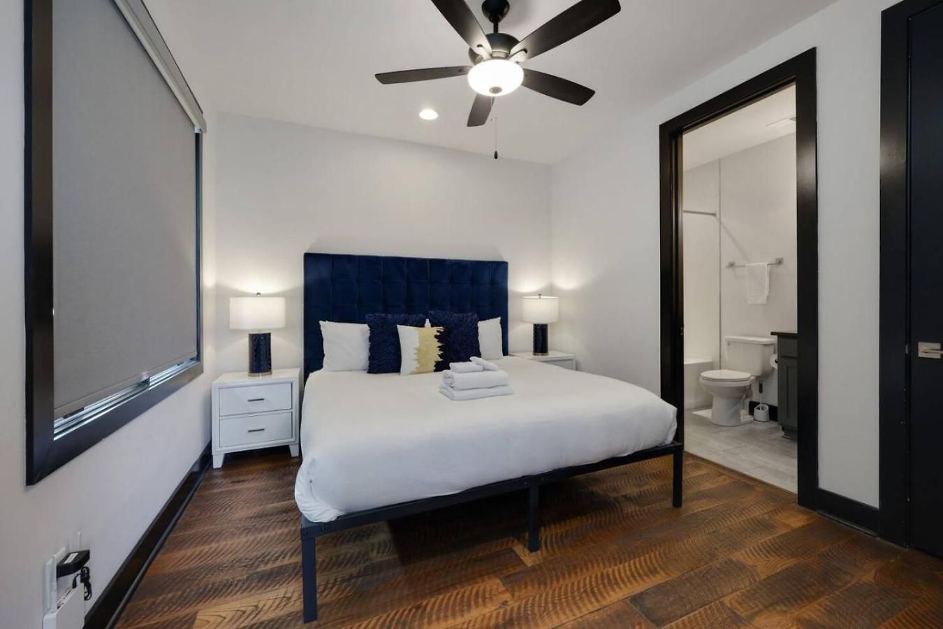 Two Townhomes Blue Dreams And Rustic Elegance Holiday home