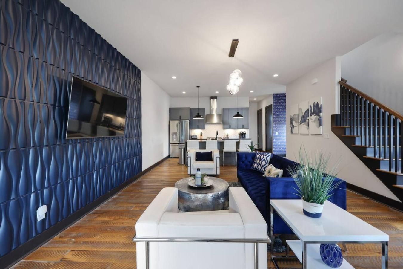 Two Townhomes Blue Dreams And Rustic Elegance *