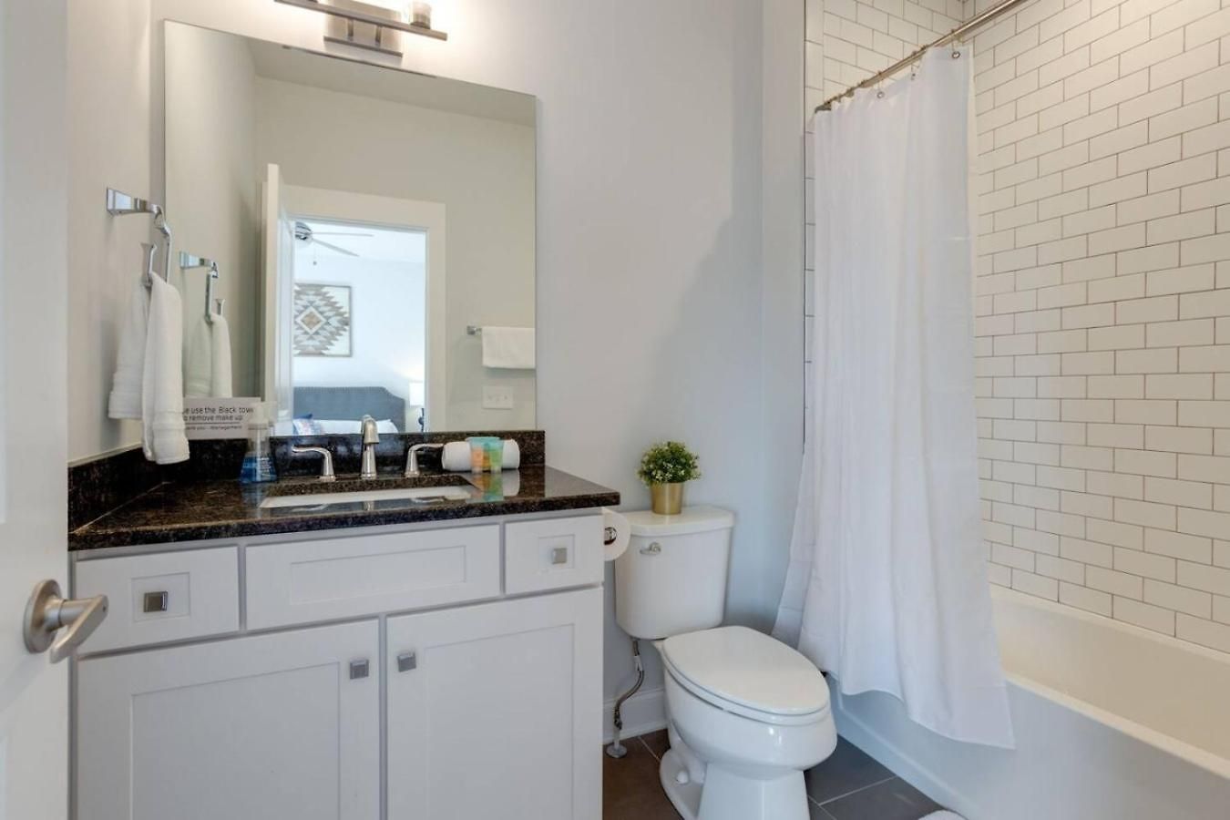 Superstar Ultra Luxury Minutes To Downtown