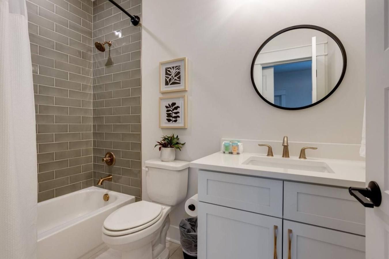 Premier Townhome East Minutes Downtown Nashville