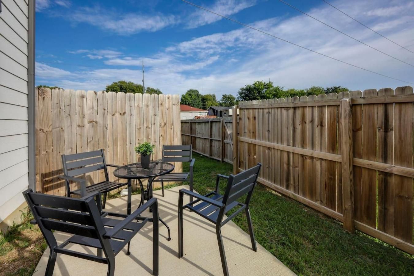 Two Gorgeous Homes Twenty Guests Amazing Location Nashville