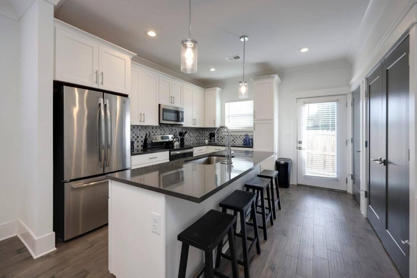 Two Gorgeous Homes Twenty Guests Amazing Location * Nashville