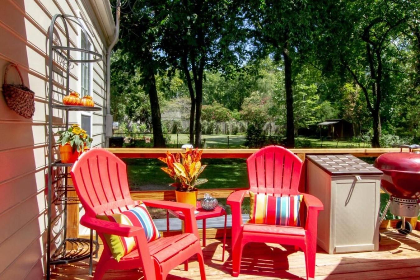 Hills Getaway Shopping And Dining District Nashville