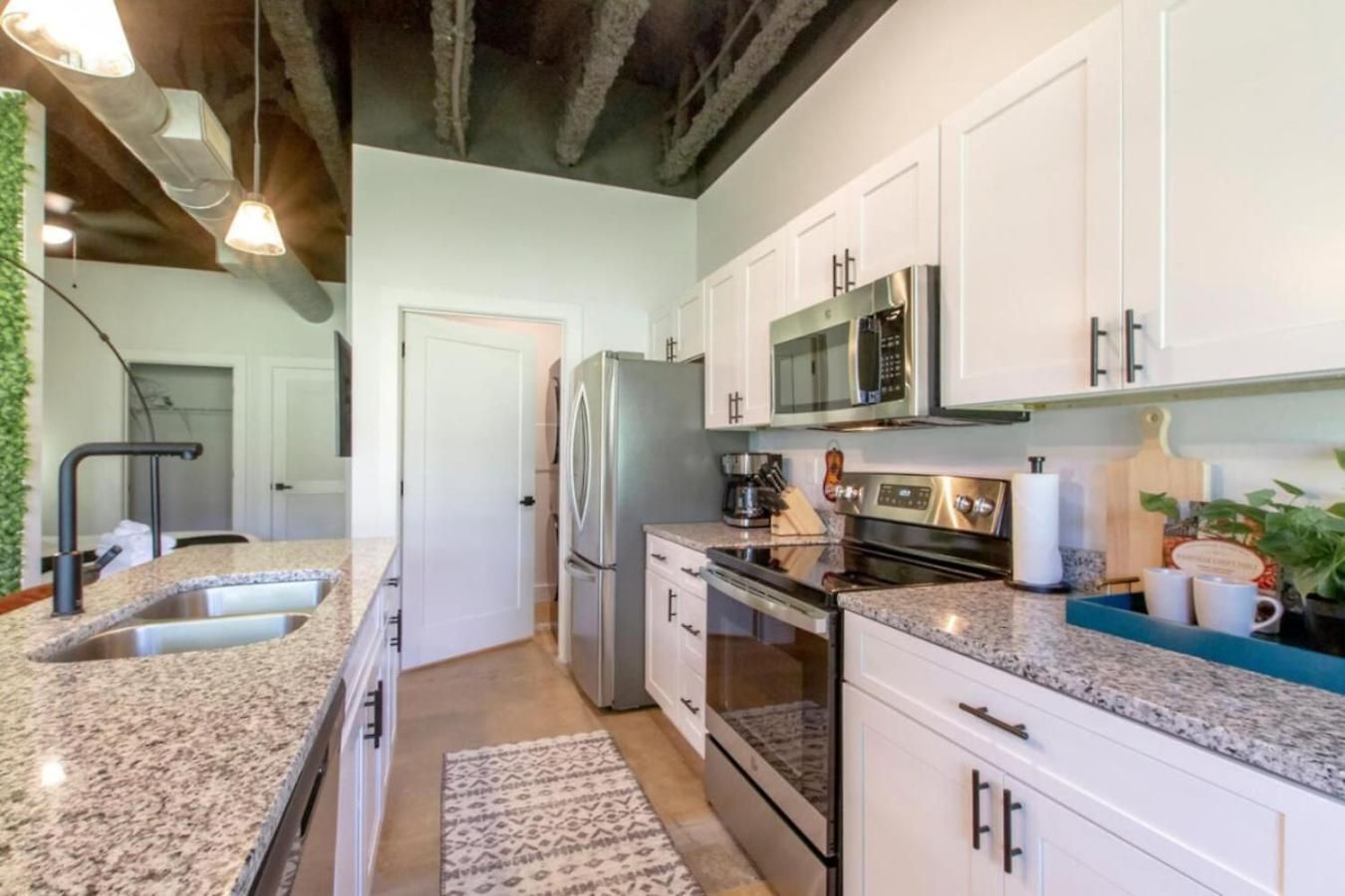 Vibrant Retreat - South