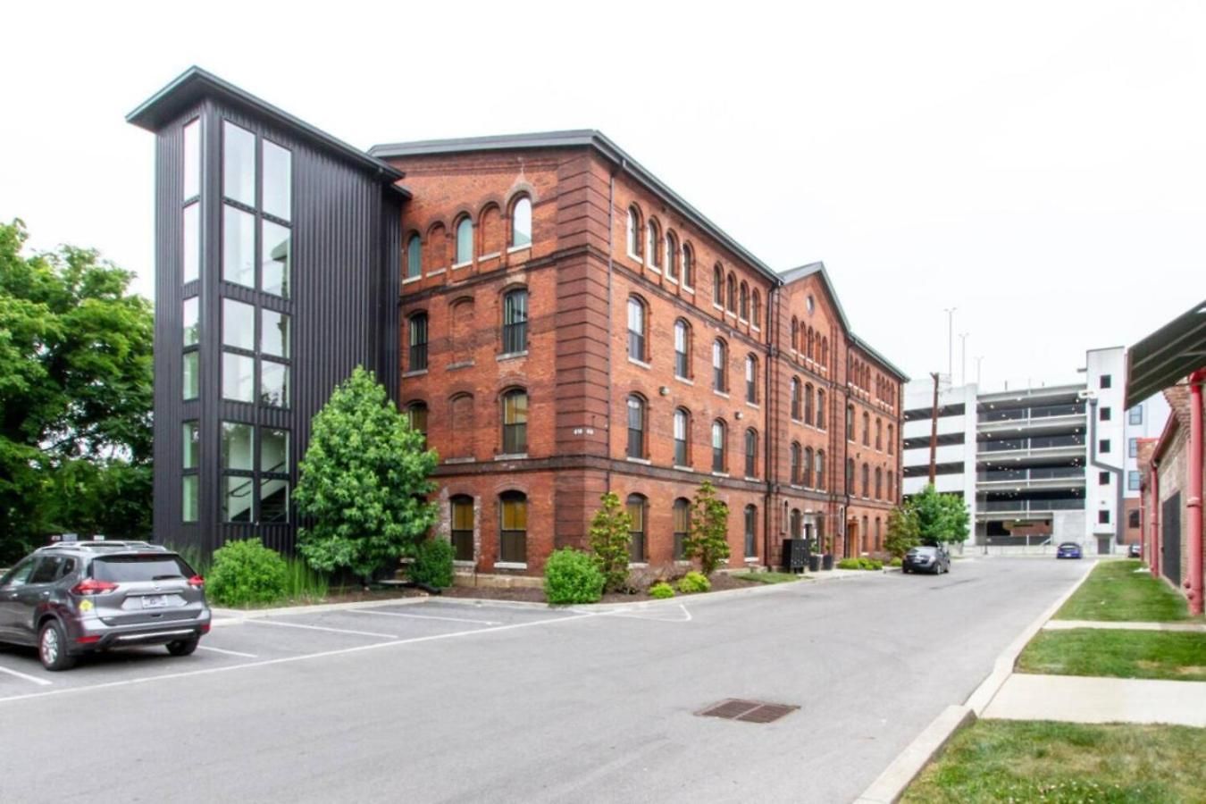 Stylish With Urban Charm Apartment Nashville