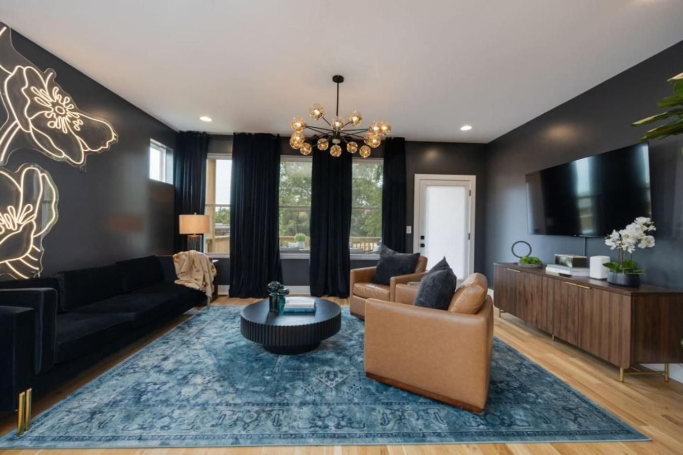 Nations Elegance Rooftop And Private Patio * Nashville