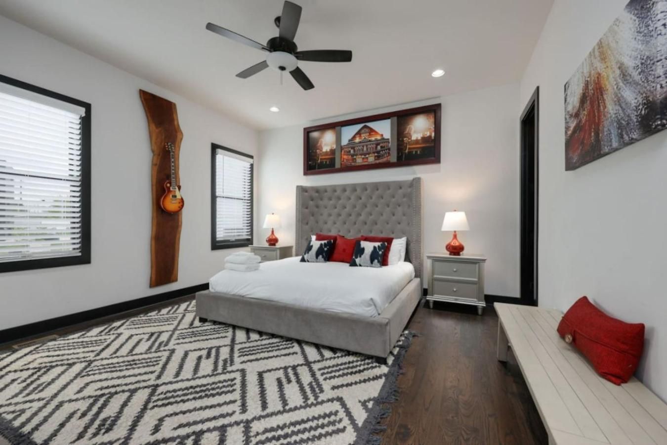 Holiday home Urban Elegance Rooftop Lounge With Hot Tub
