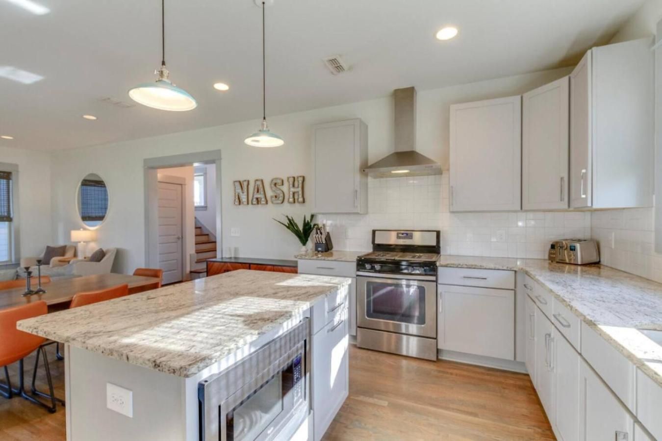 Holiday home Cleveland Park Charmer- Full Kitchen- Private Yard *