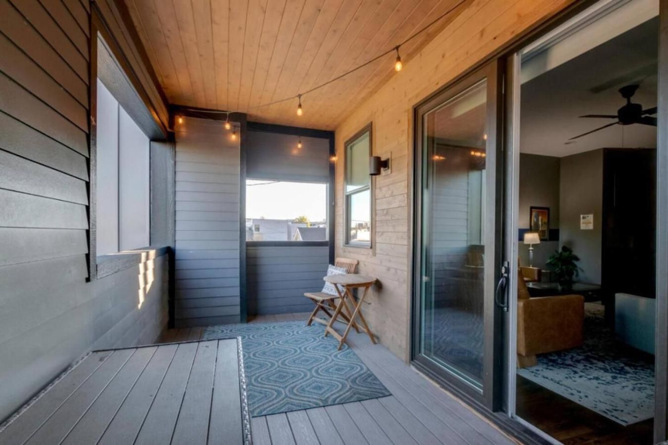 Holiday home Spacious And Modern 2 Rooftops Stage Games And
