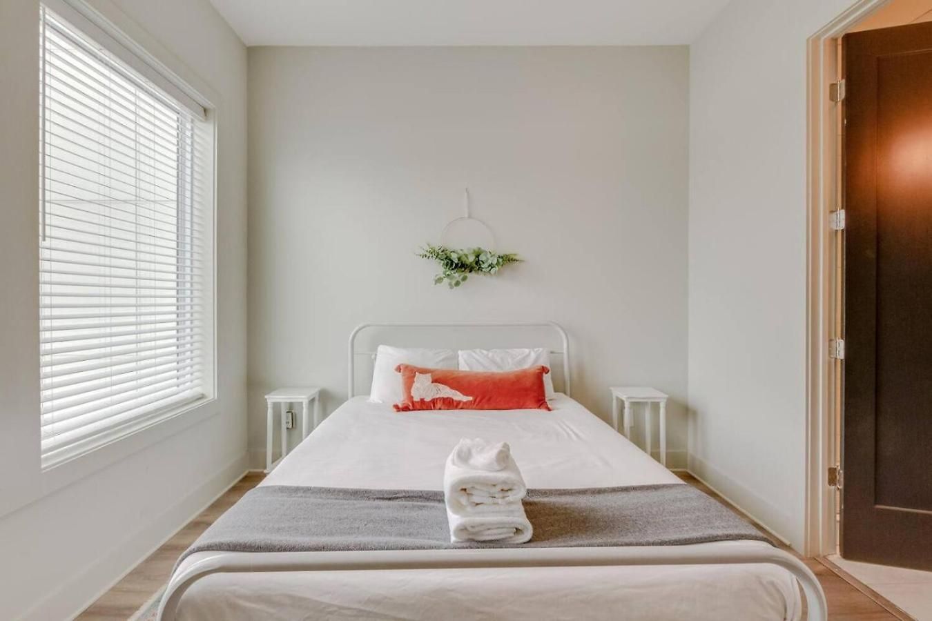 Holiday home Harmony Of Dual Townhomes With 14 Beds Nashville