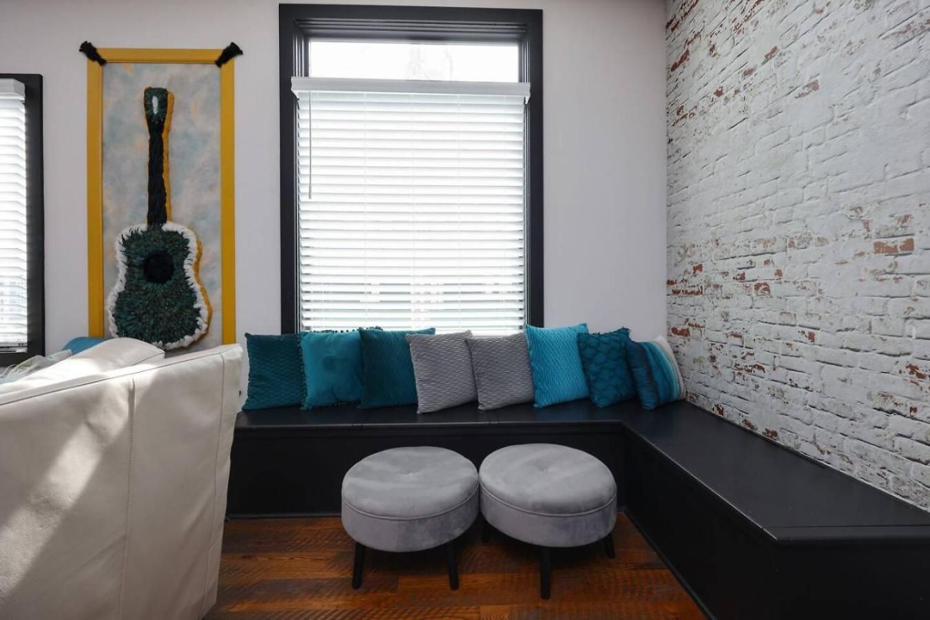 Two Townhomes- Rooftop Lounge- Hot Tub- Views Holiday home Nashville