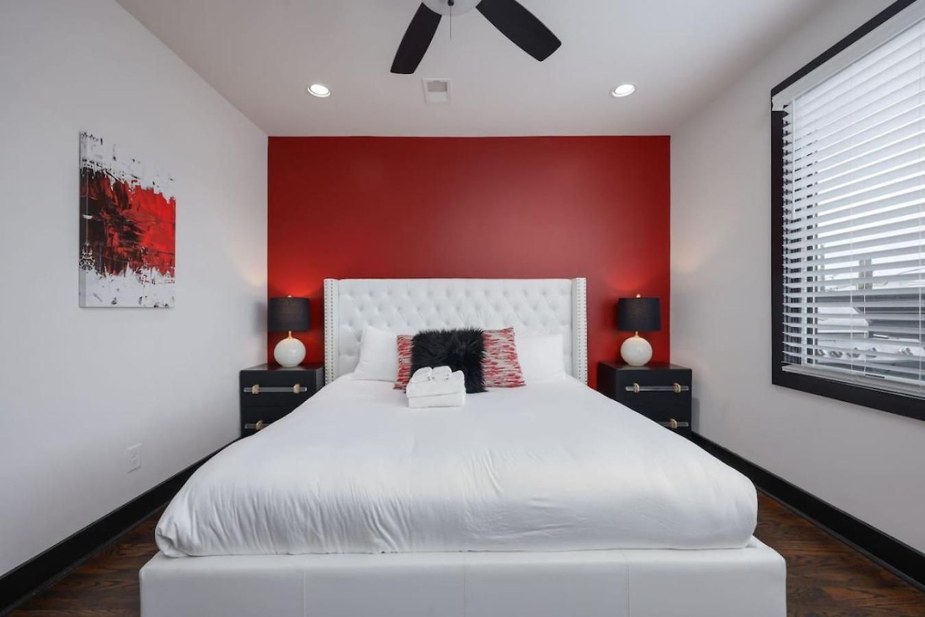 Two Townhomes- Rooftop Lounge- Hot Tub- Views Holiday home Nashville