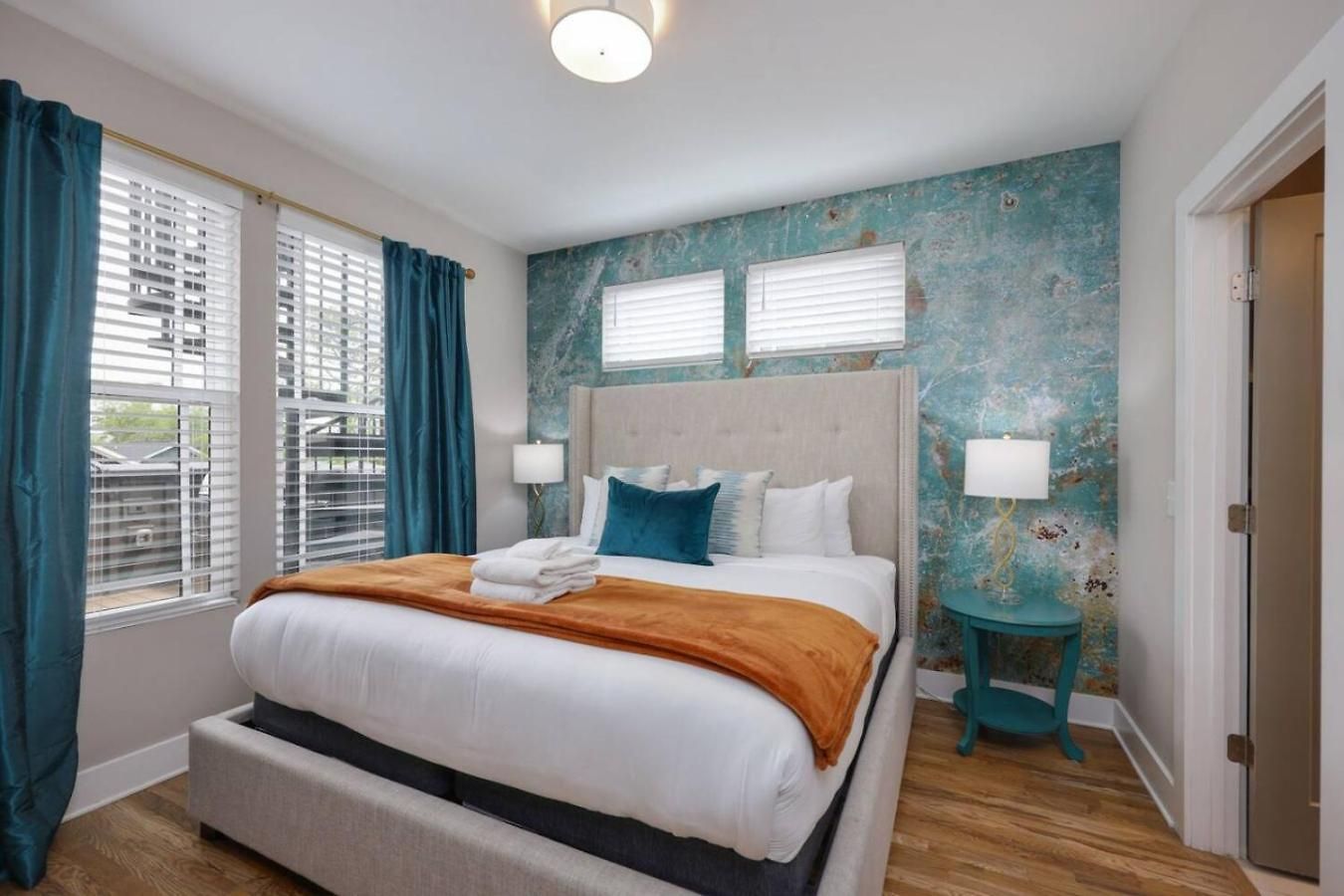 Two Townhomes - Hot Tubs And Rooftop Balconies Nashville