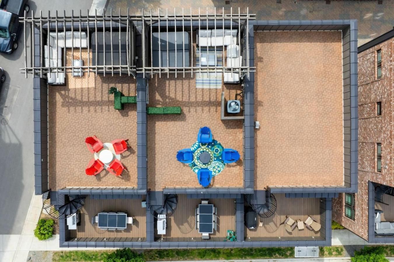 Two Townhomes - Hot Tubs And Rooftop Balconies Nashville