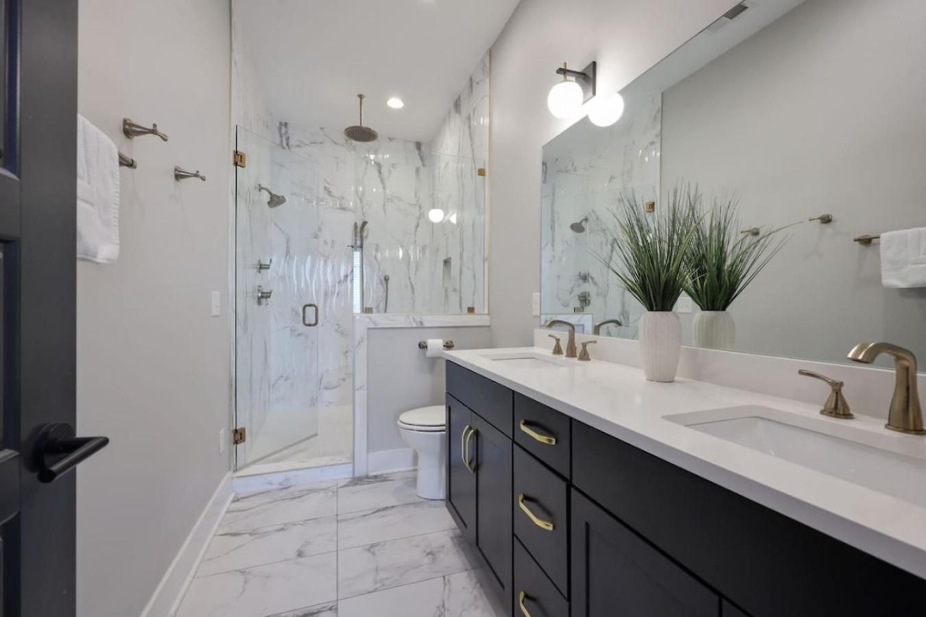 Two Townhomes- Rooftop Lounges- Hot Tub- Game Nashville