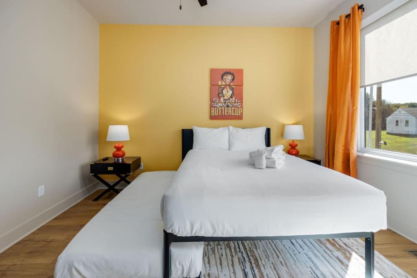 Holiday home Music Abode And Cowgirl Up Dual Townhomes Nashville