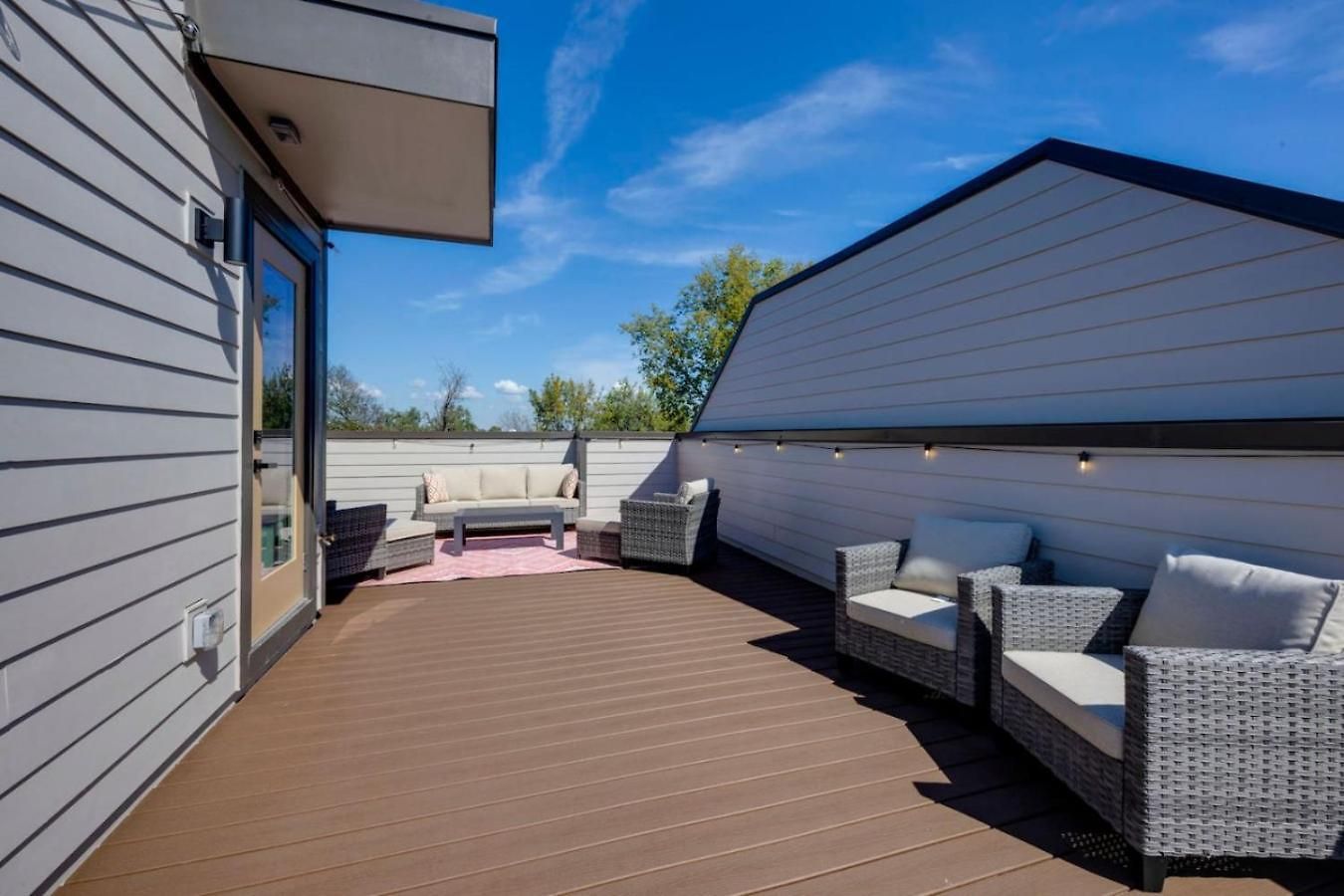 Hey Dolly Denim Dual Townhomes Holiday home *
