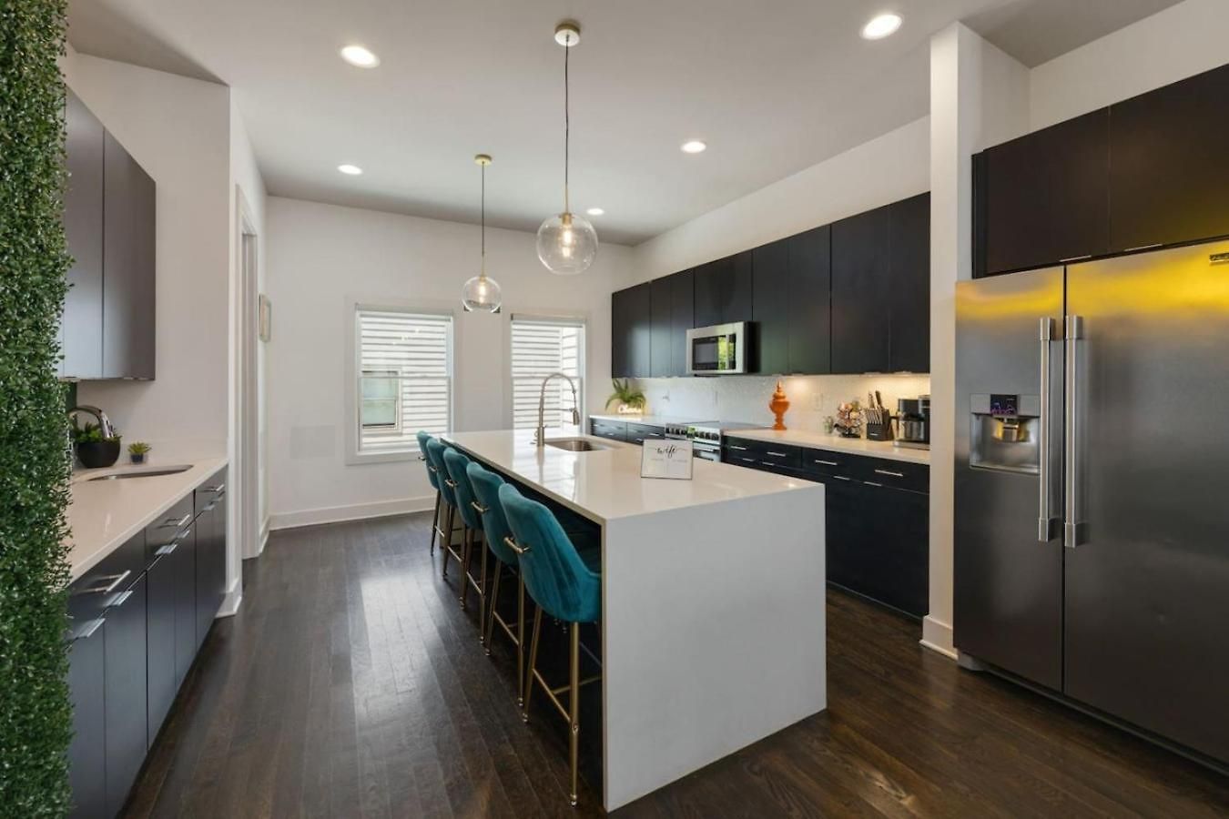 Holiday home Luxury Double Townhomes With Two Huge Sky Rooftops
