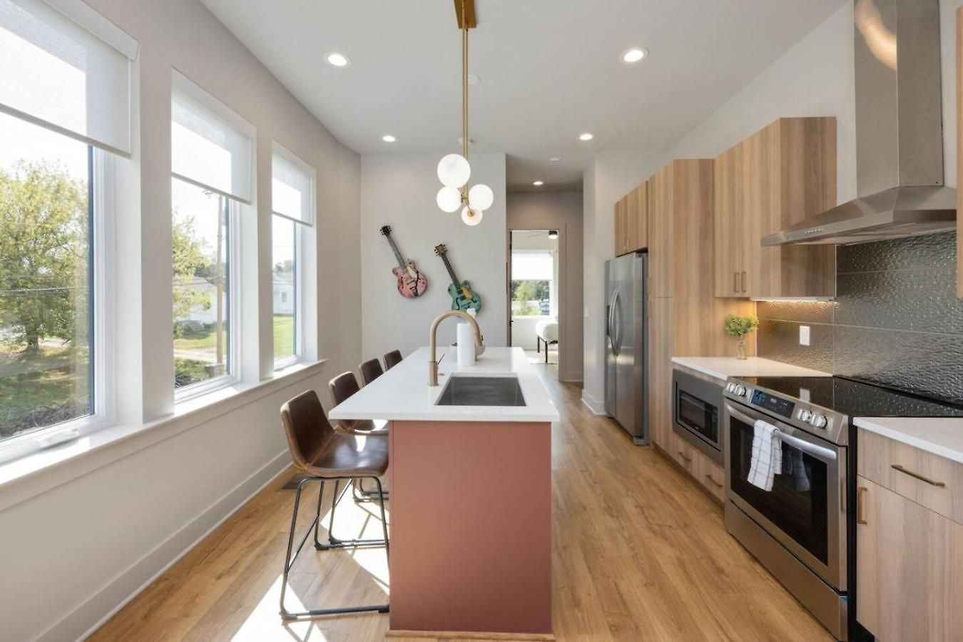 Music Abode And Cowgirl Up Dual Townhomes Nashville