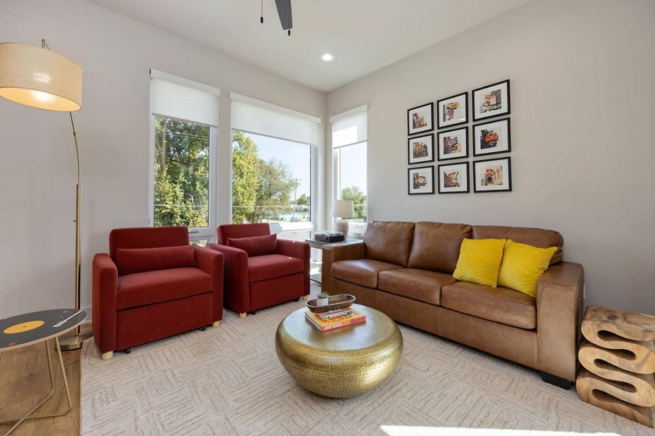 Music Abode And Cowgirl Up Dual Townhomes Holiday home Nashville