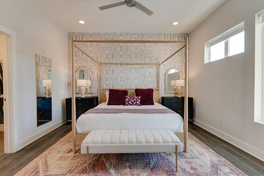 West End 4 Bd,4bath Walk To Bars-close To Broadway