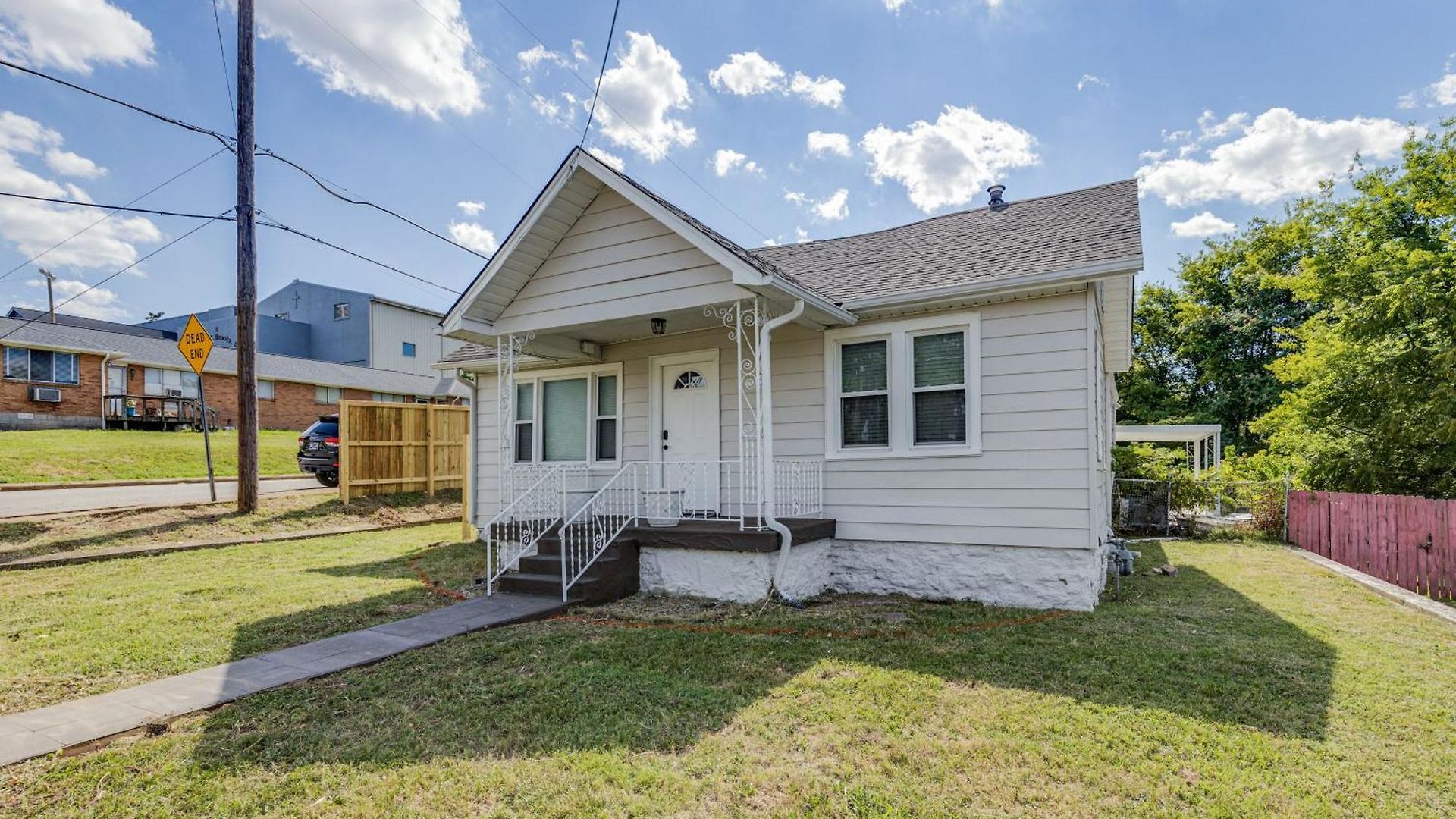 Midtown, Centennial, Vanderbilt Cozy, Cute, Private, And Very Convenient - 607 28th Ave. Unit A Holiday home