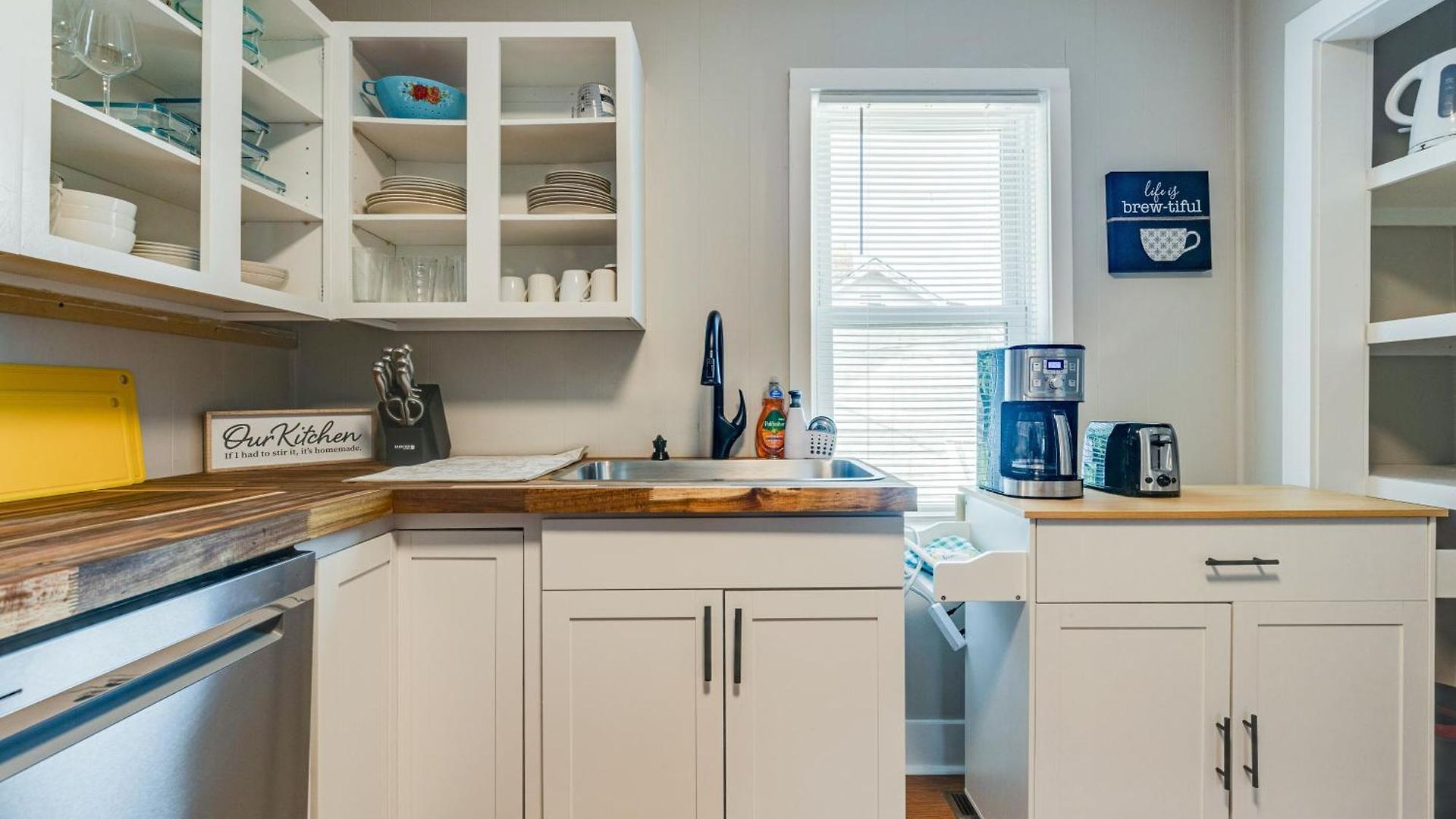 Midtown, Centennial, Vanderbilt Cozy, Cute, Private, And Very Convenient - 607 28th Ave. Unit A *
