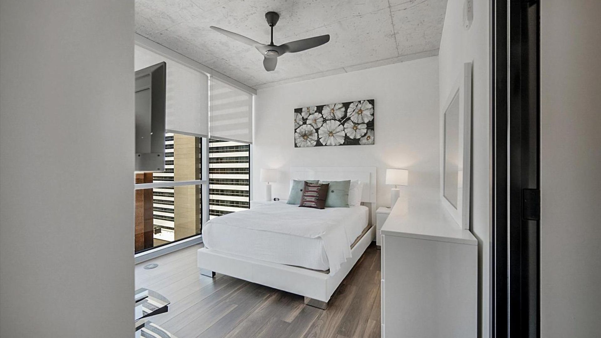 Global Luxury Downtown * Nashville