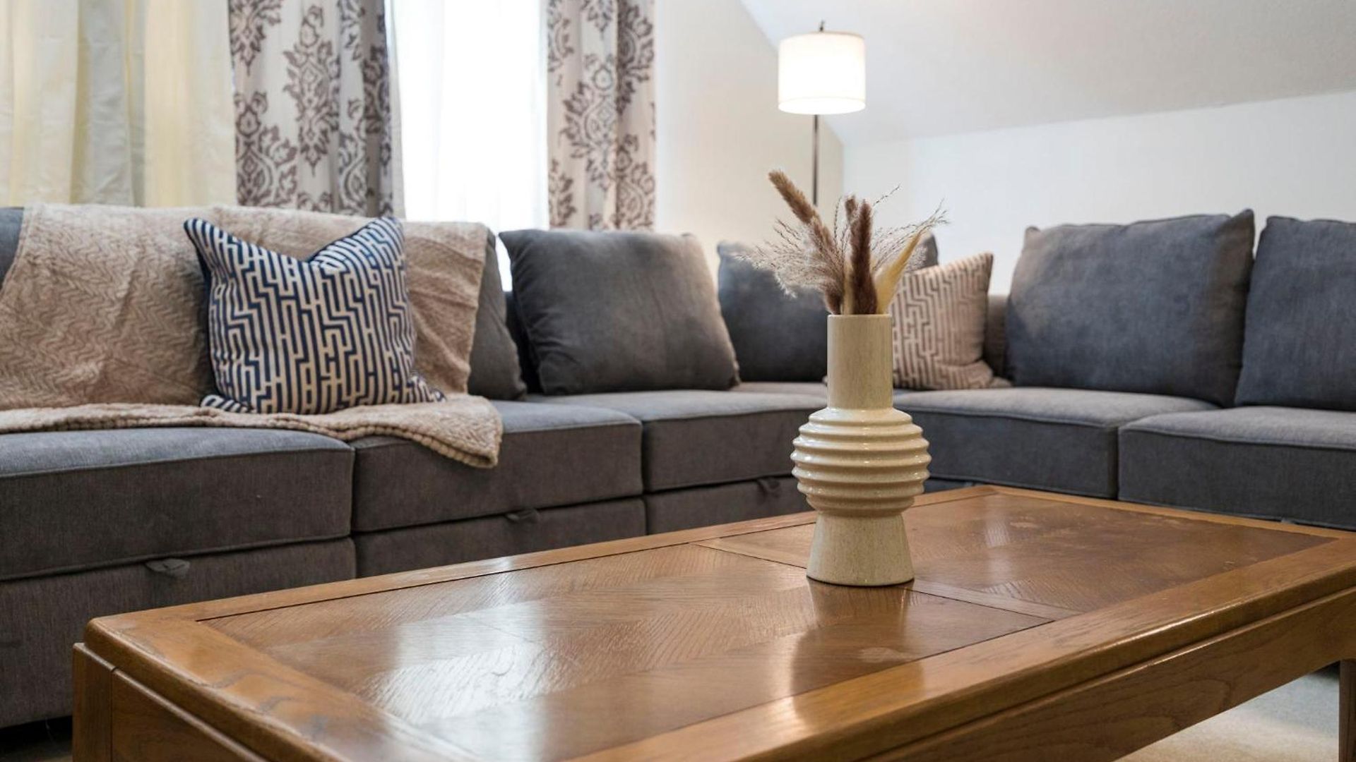 Monthly Property, 30 Days Or More- Send Us A Message For Details! *