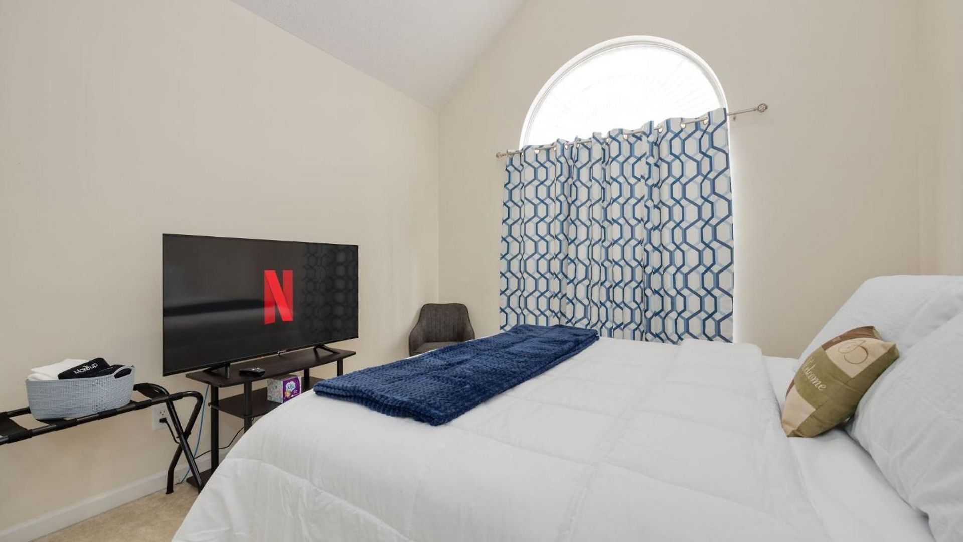 Holiday home Monthly Property, 30 Days Or More- Send Us A Message For Details! *