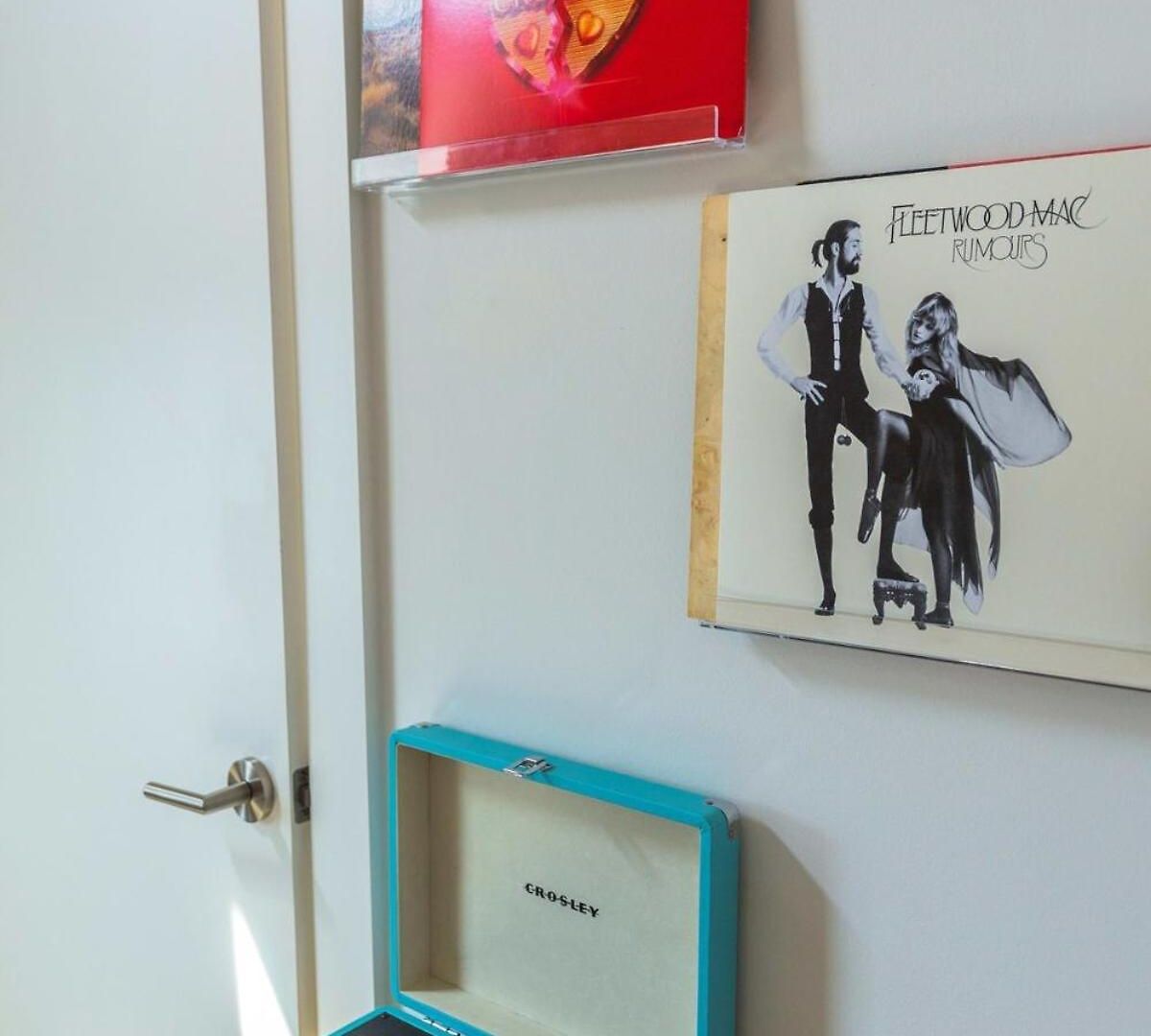 5 Mins To Belmont And Vandy, Rooftop Deck, Garage, 4 Bedroom With Rooftop And Grill, 10 Mins To Broadway, Perfect For Groups, 24 Hour Hospitality, Also Available For Long Term
