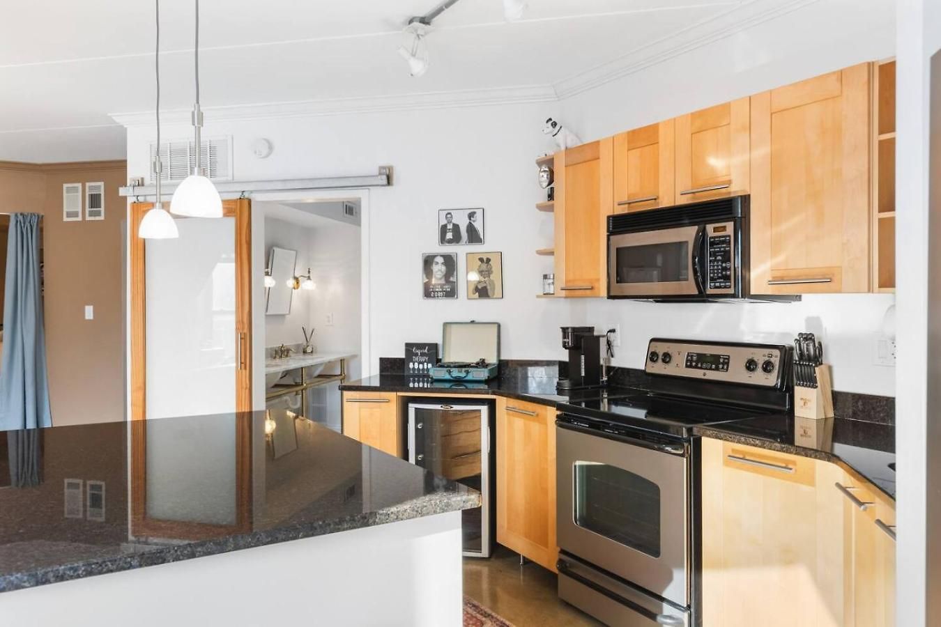Pool, Walk Restaurants Bars On Famous Music Row Holiday home *
