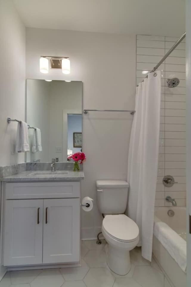 Getaway - Rooftop, Garage, Near Broadway! Holiday home *