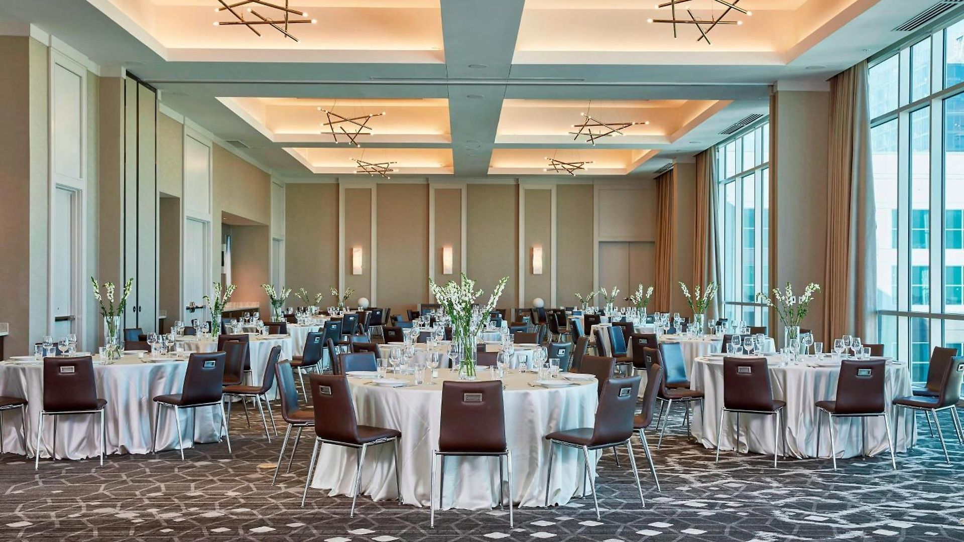 By Marriott Downtown/convention Center 3*
