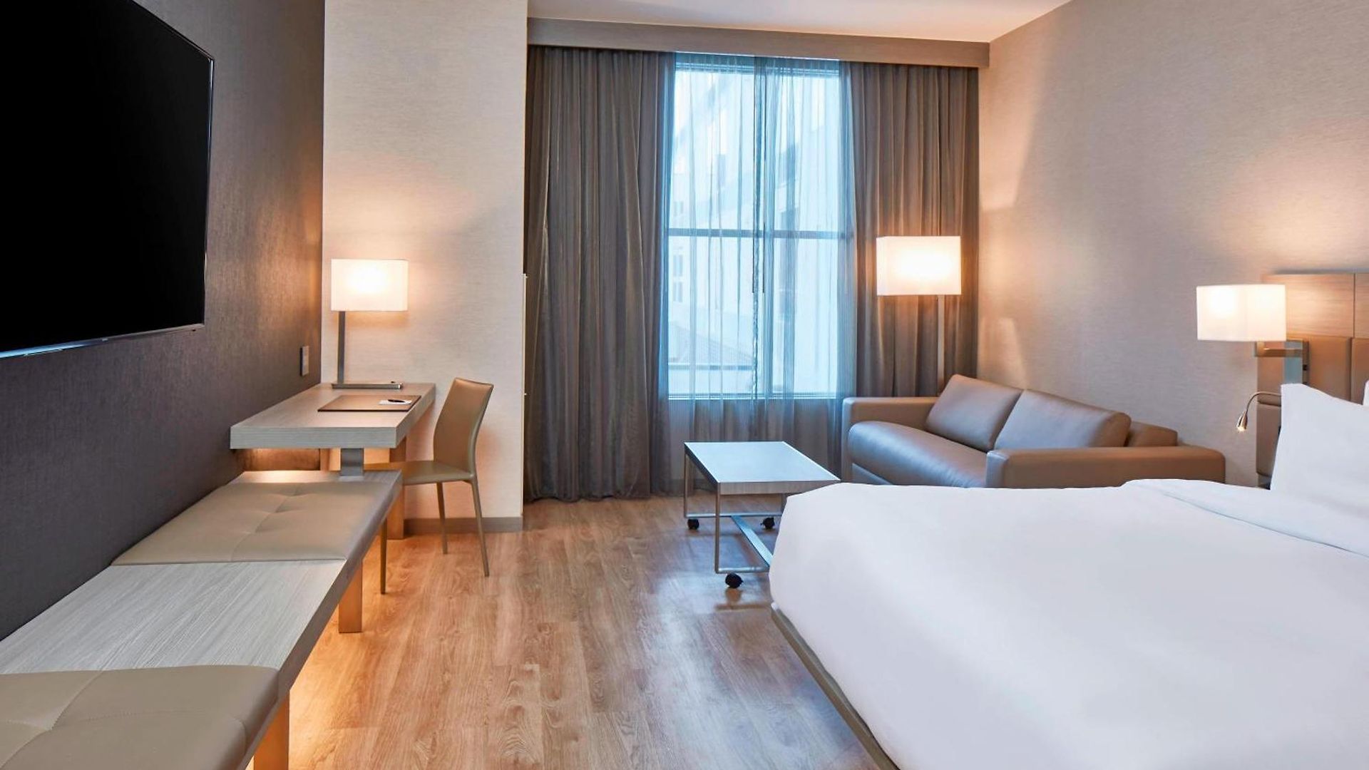 Ac Downtown Hotel 4*