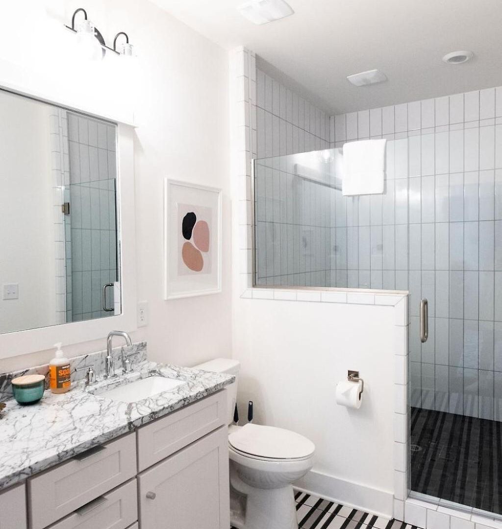 Holiday home Luxe Hillsboro Village Homes For 24 With 4 Patios, Rooftops And Garage Parking, Gourmet Kitchens And Smart Tvs, Walk To Vanderbilt, Pancake Pantry And Fido, 24hr Hospitality, 10 Min To Broadway And The Parthenon *