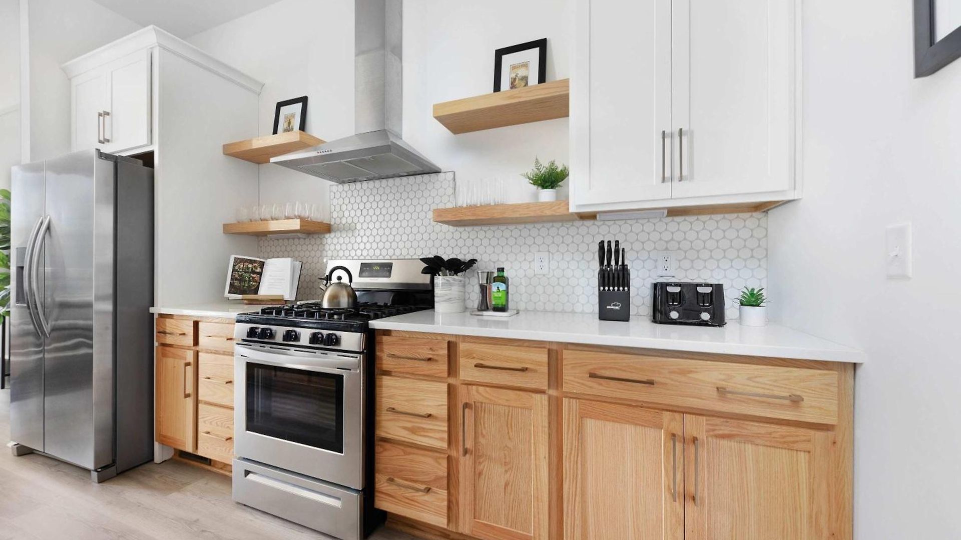 Holiday home The Azalea - Walk To Dining & Nightlife, Rooftop! *