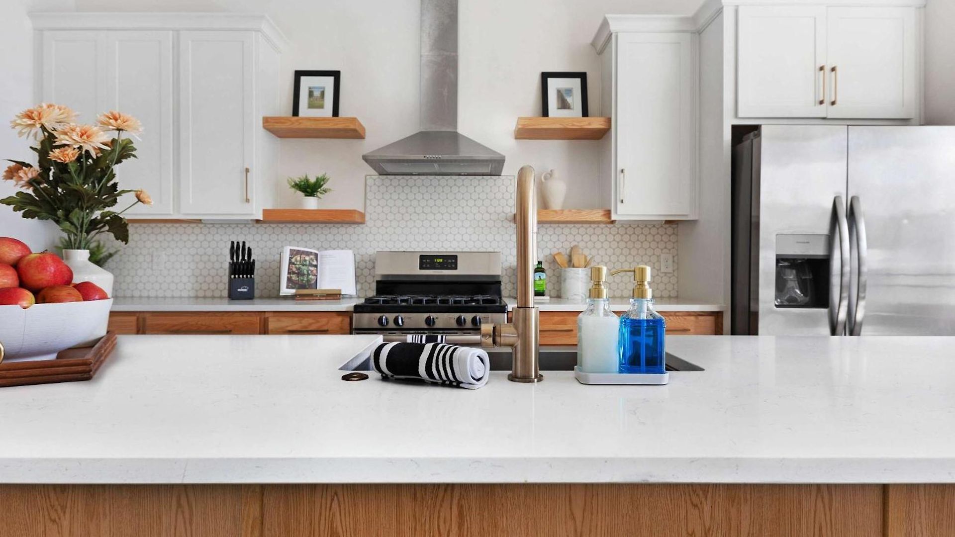 The Camellia - Rooftop Patio & Dog Friendly! Holiday home Nashville