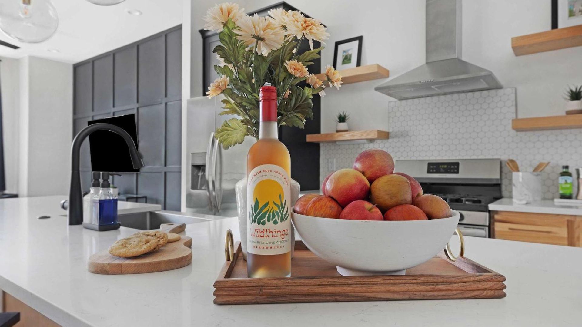 The Sunflower - Mins To Broadway And Rooftop Patio! *