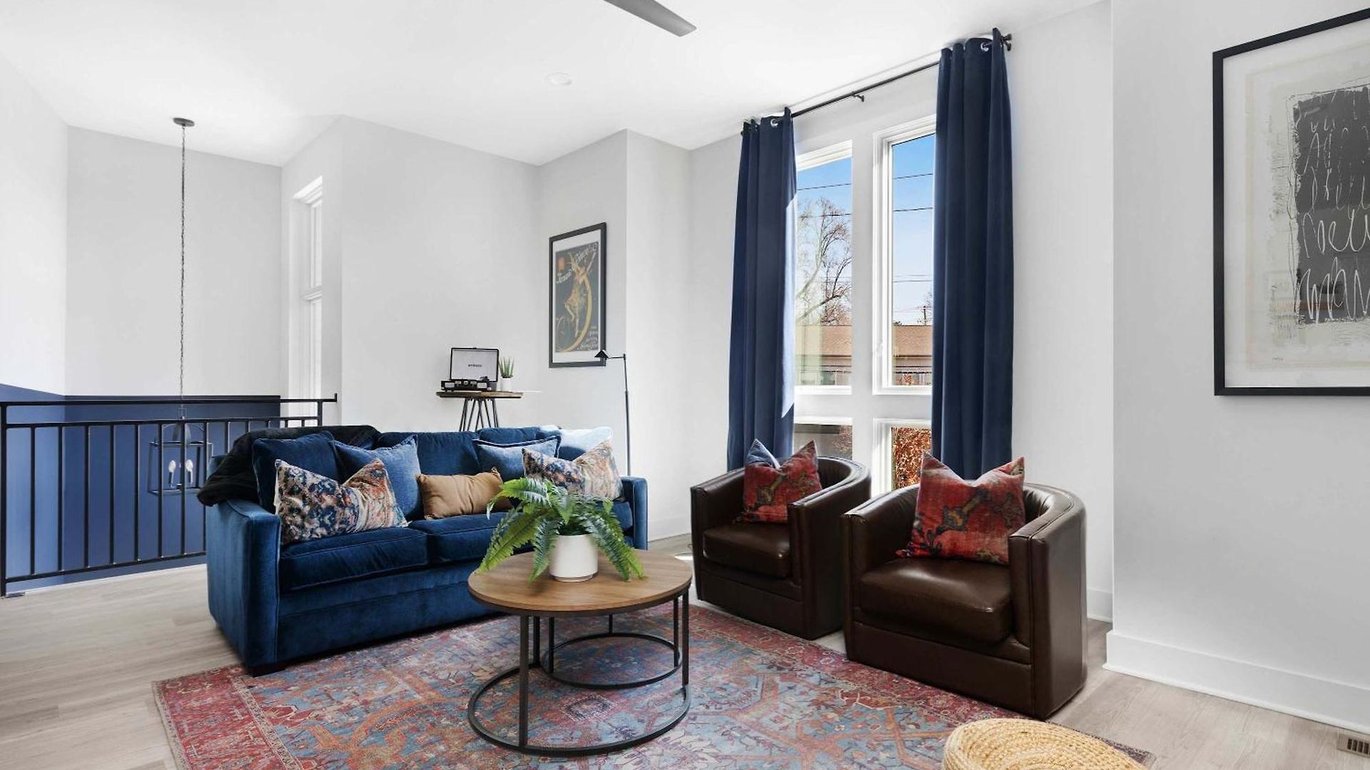 The Trillium - Beautifully Designed With Rooftop Holiday home Nashville