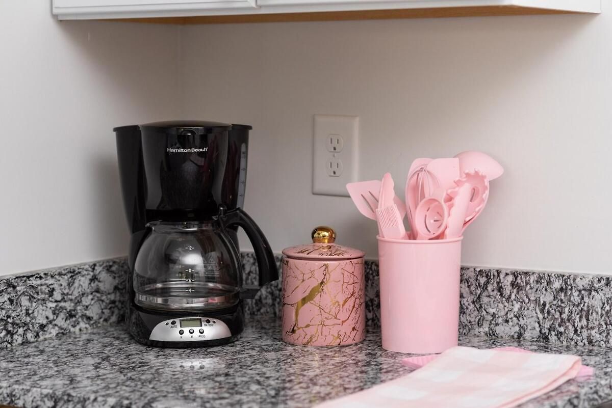 Apartment 4br Condo, Sleeps 13 - Free Parking