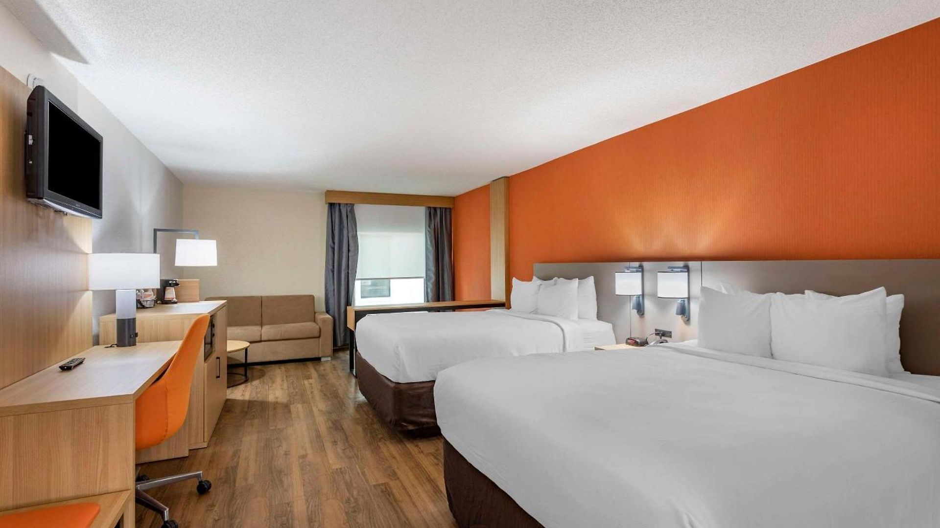 Hotel Comfort & Downtown - Stadium