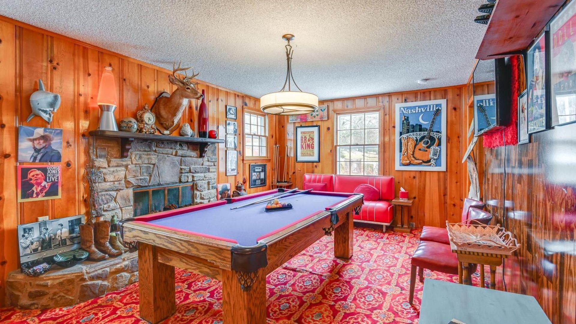 6 Mi To Downtown: 70s-themed In Nashville! Holiday home *